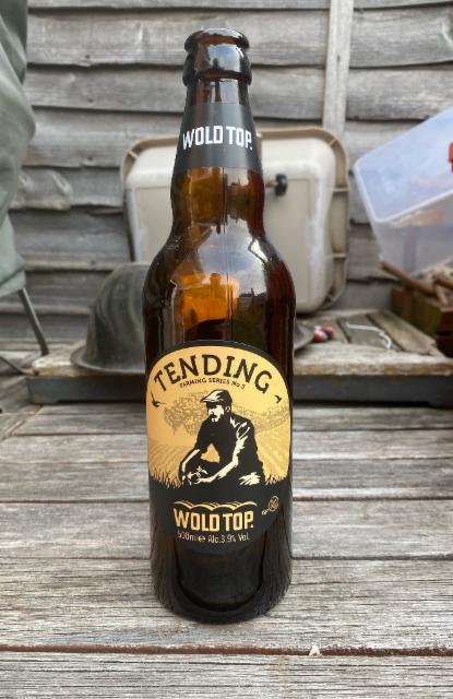 Tending 3.9%, Wold Top Brewery, England