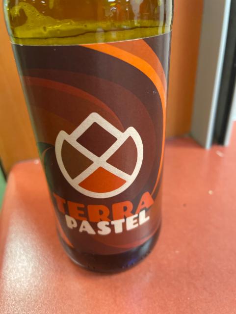 Terra Pastel, Brasserie La Pastel