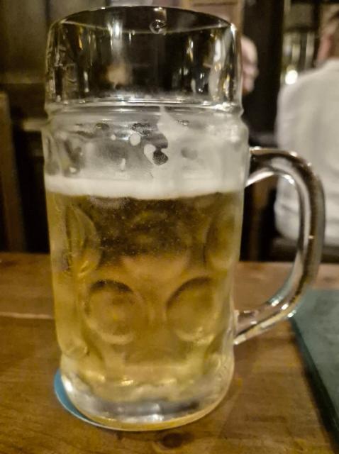 the ship and shovel helles lager 4.2%, Badger Brewery (Hall & Woodhouse), England