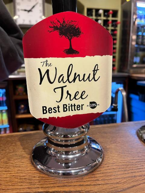 The Walnut Tree Best Bitter 3.9%, Greene King, England