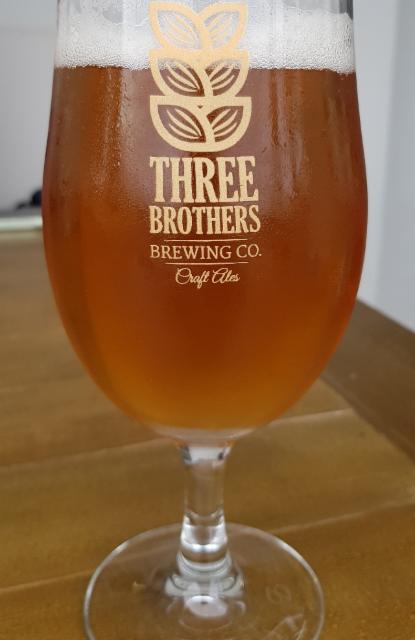 three brothers pale ale 3.8%, Three Brothers Brewing Co, England