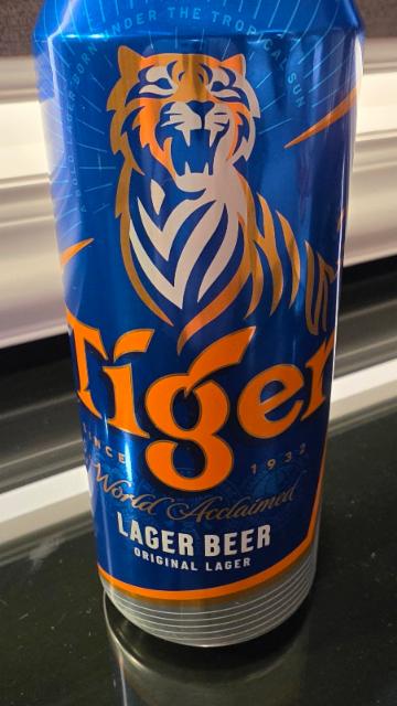 tiger lager beer 5.0%, Asia Pasific Brewers Pte Ltd, Singapore
