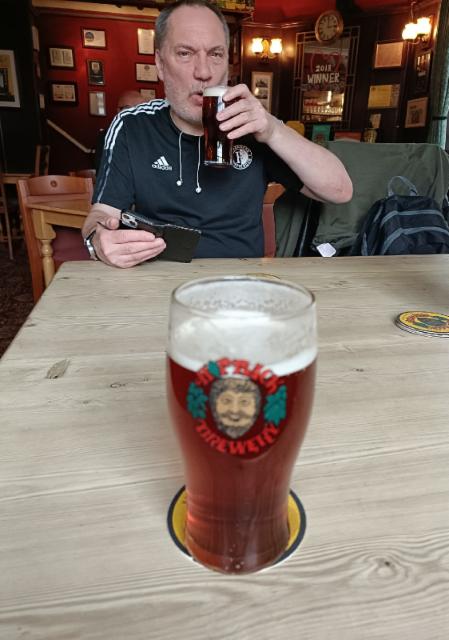 trade winds 4.4%, Hop Back Brewery, England