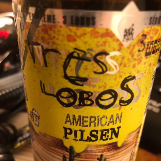 Tres Lobos American Pilsen 5.0%, Cervejaria Backer, Brazil
