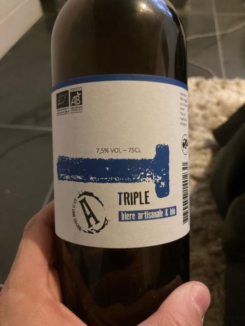 Triple, Les Acolytes