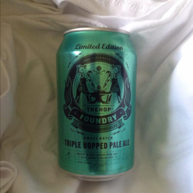 Triple Hopped Pale Ale 4.0%, Small Batch Brewery, England