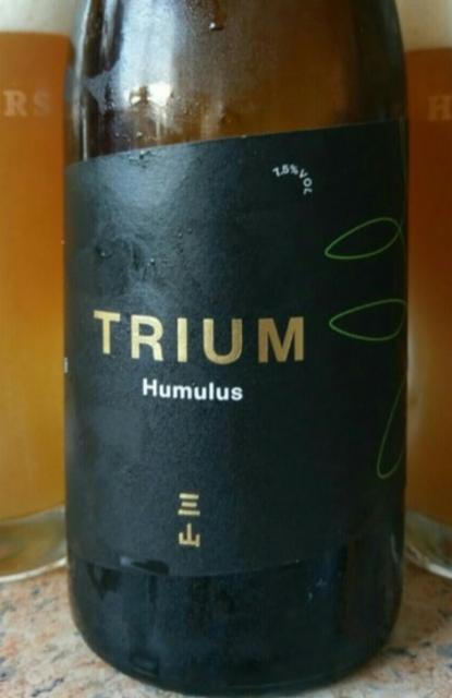 Trium: Humulus 7.5%, Three Hills Brewing, England