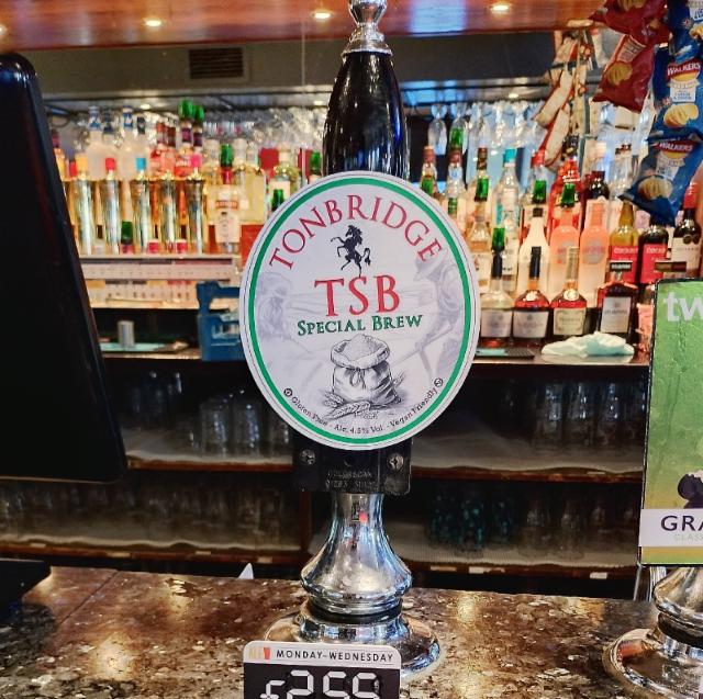 tsb 4.6%, Tonbridge Brewery, England