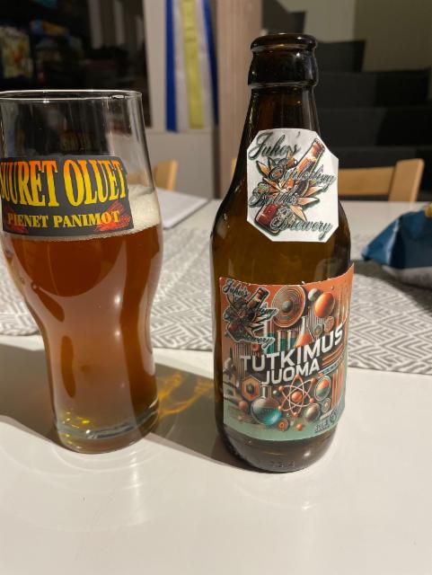 Tutkimusjuoma, Juhon Räjähtävät Pullot