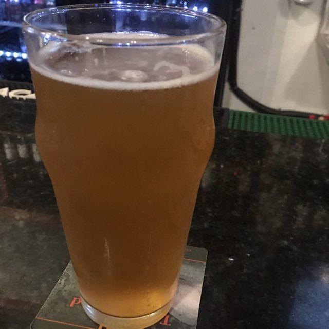 Two Brothers Monarch White Ale 4.5%, Two Brothers Brewing Company, United States
