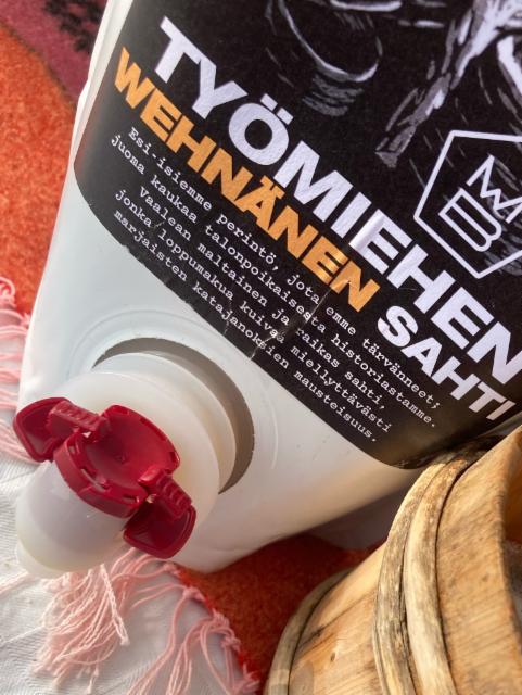 Työmiehen vehnänen sahti 8.0%, Maku Brewing, Finland
