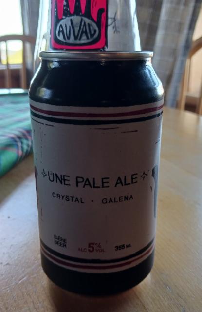 Une Pale Ale 5.0%, Brasserie Auval Brewing Co, Canada