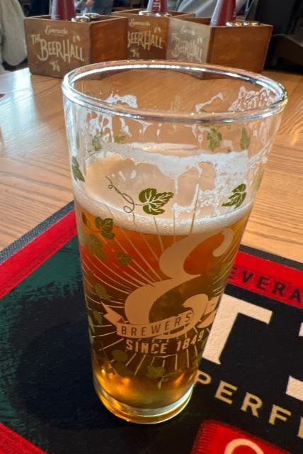 Unfiltered session IPA 4.3%, Everards, England