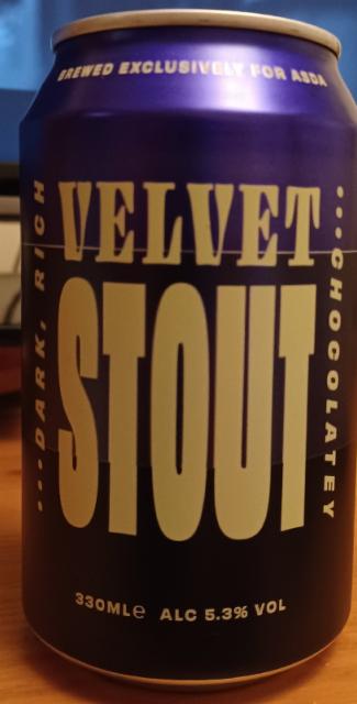 Velvet Stout 5.3%, Fourpure Brewing Co., England