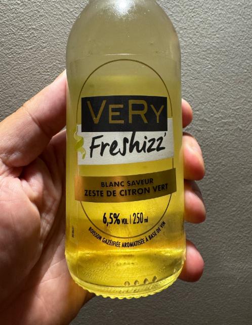 Very Freshizz Blanc Saveur 6.5%, Carrefour, France