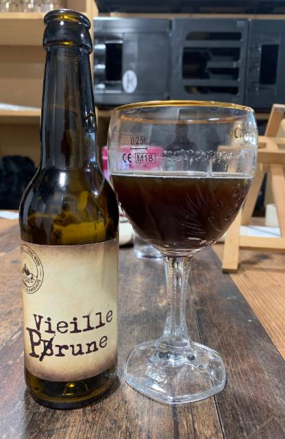 Vieille P(b)rune 5.9%, Brasserie Cinq 4000, Switzerland
