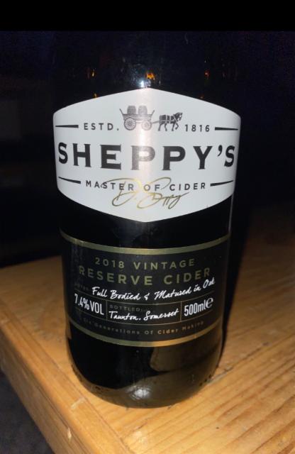 Vintage Reserve : 2018 7.4%, Sheppy’s Cider Ltd., England