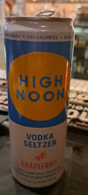 Vodka Seltzer grapefruit 4.5%, High Noon Spirits Company, United States