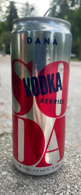 Vodka Soda Berries, Dana