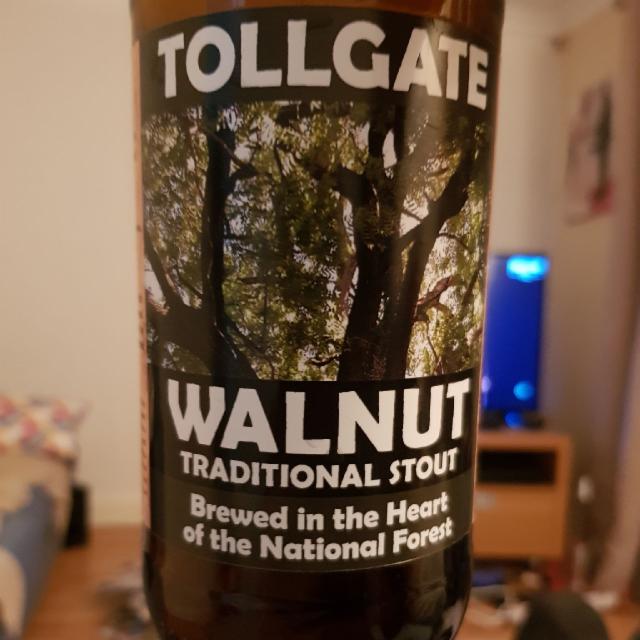 Walnut traditional stout 4.9%, Tollgate Brewery Ltd, England