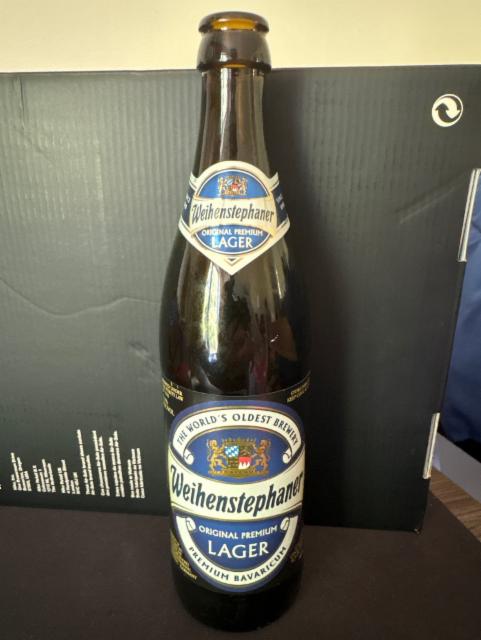 Weihenstephaner lager 5.1%, Bayerische Staatsbrauerei Weihenstephan, Germany