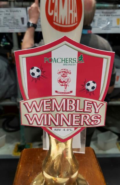 Wembley Winners 4.4%, Poachers Brewery, England