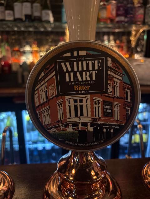 White hart bitter 4.3%, McMullen & Sons, England