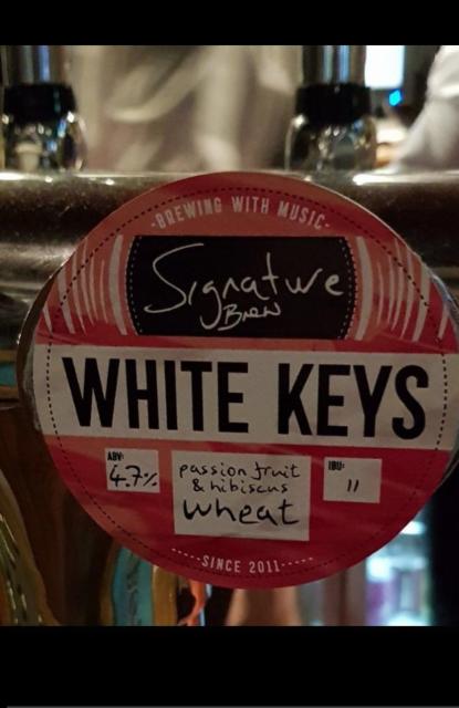 White Keys 4.7%, Signature Brew, England