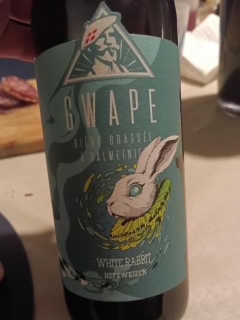 White Rabbit, Gwape