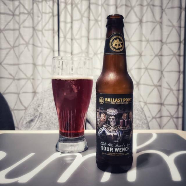 White Wine Barrel Aged Sour Wench 7.3%, Ballast Point Brewing Company, United States