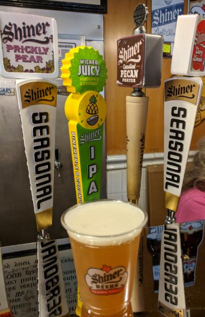 Wicked Juicy Pineapple and Coconut IPA 5.4%, Spoetzl Brewery, United States