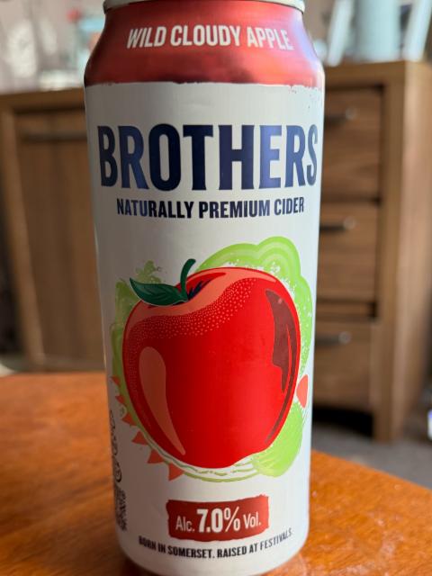 Wild Cloudy Apple 7.0%, Brothers Cider, England