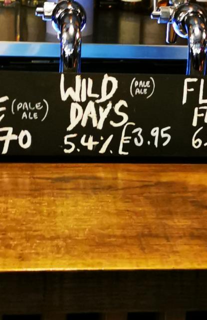 Wild days 5.4%, Left Handed Giant Brewing, England