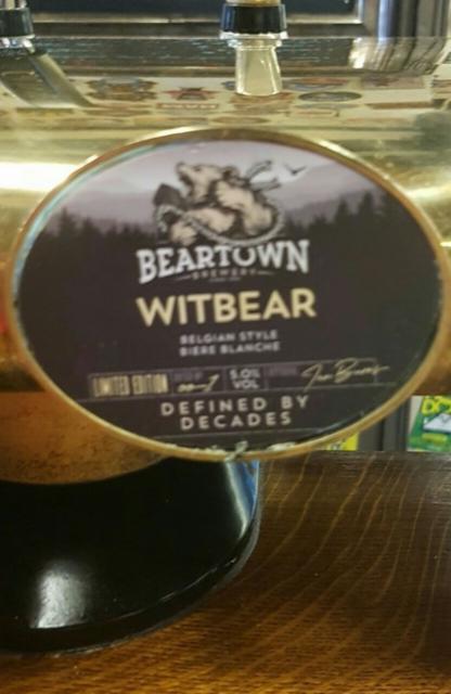 Witbear 5.0%, Beartown Brewery, England