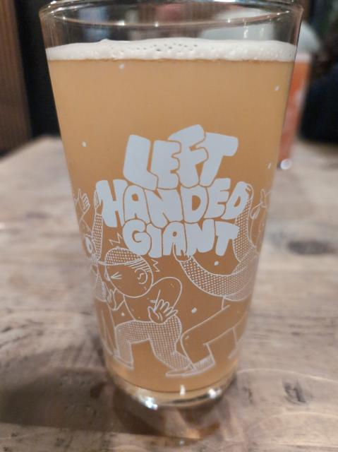 Witbier 4.8%, Left Handed Giant Brewing, England