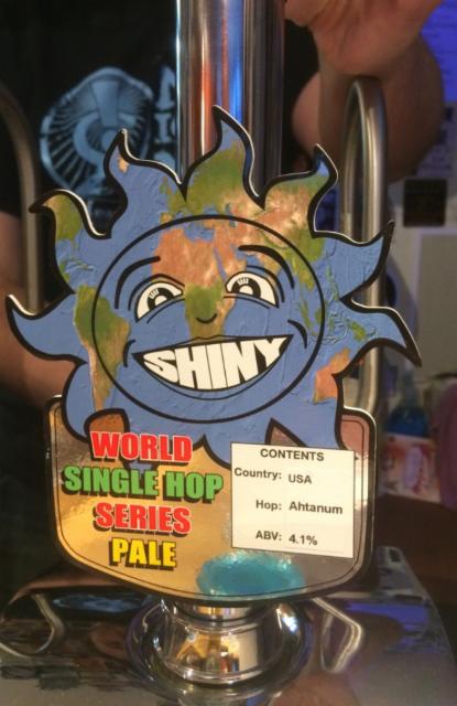 World Single Hop Series Pale: Ahtanum 4.1%, Shiny Brewing, England