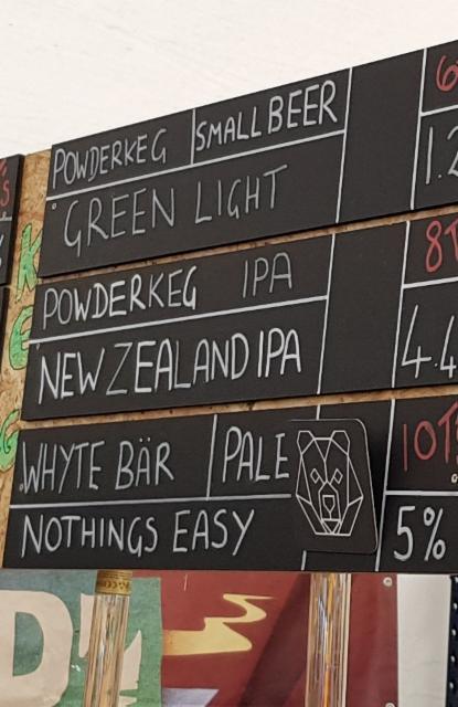 World Tour - New Zealand Pale Ale 4.4%, Powderkeg, England