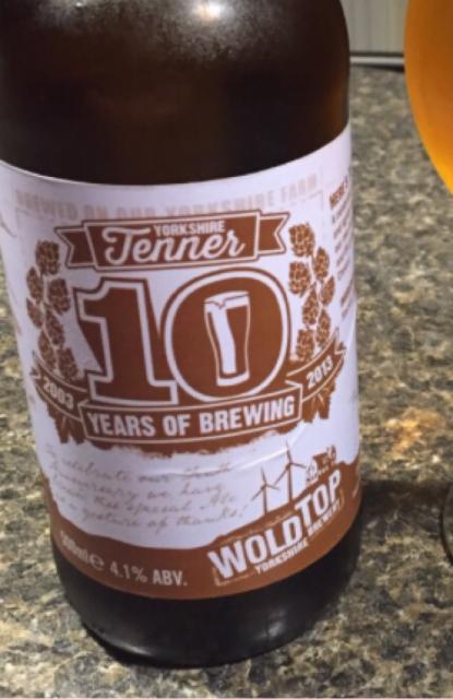 Yorkshire Tenner 4.1%, Wold Top Brewery, England