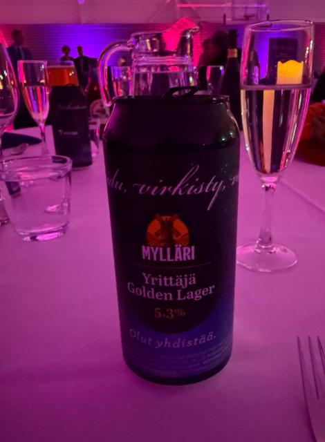 Yrittäjä Golden Lager 5.3%, Mylläri – Panimo OlutMylly, Finland