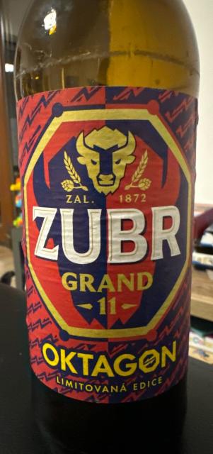 Zubr Grand Oktagon 4.8%, Pivovar Zubr, Czech Republic