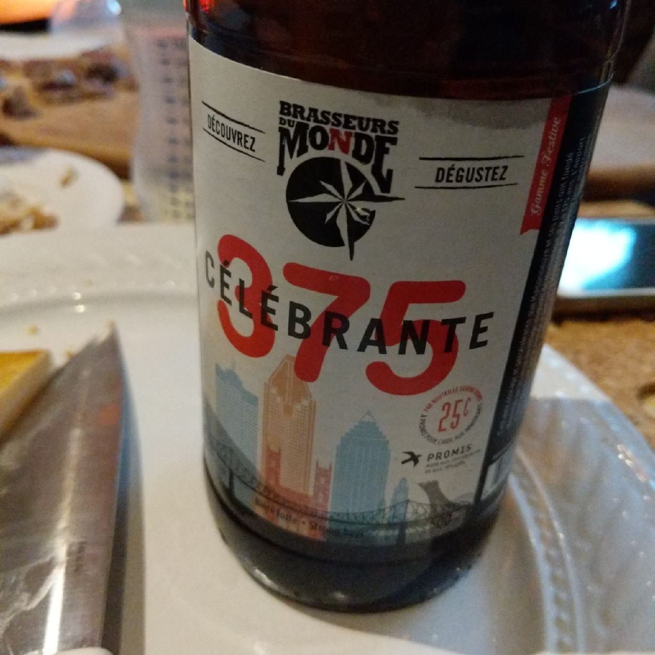 Célébrante 375, Canada