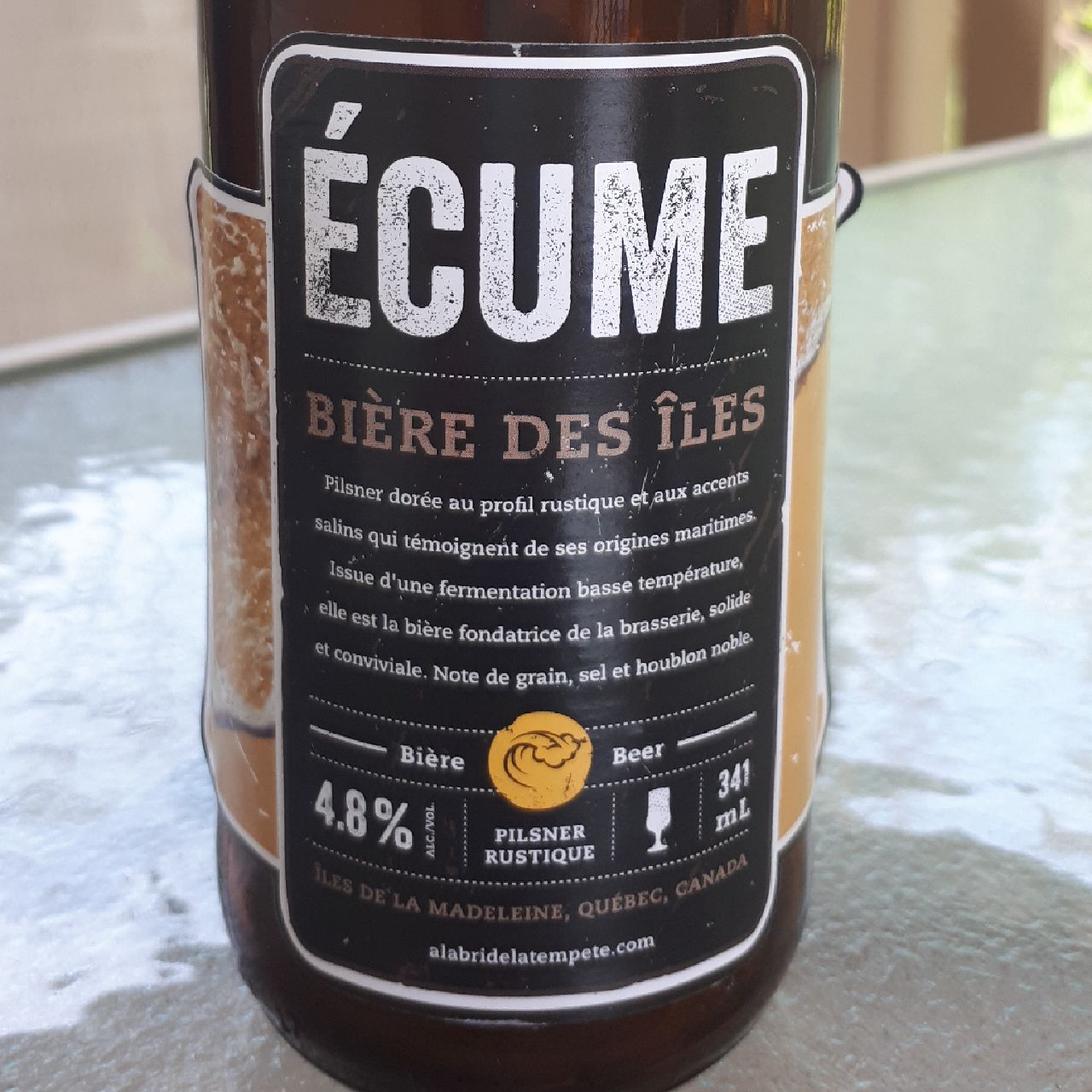 Écume, Canada