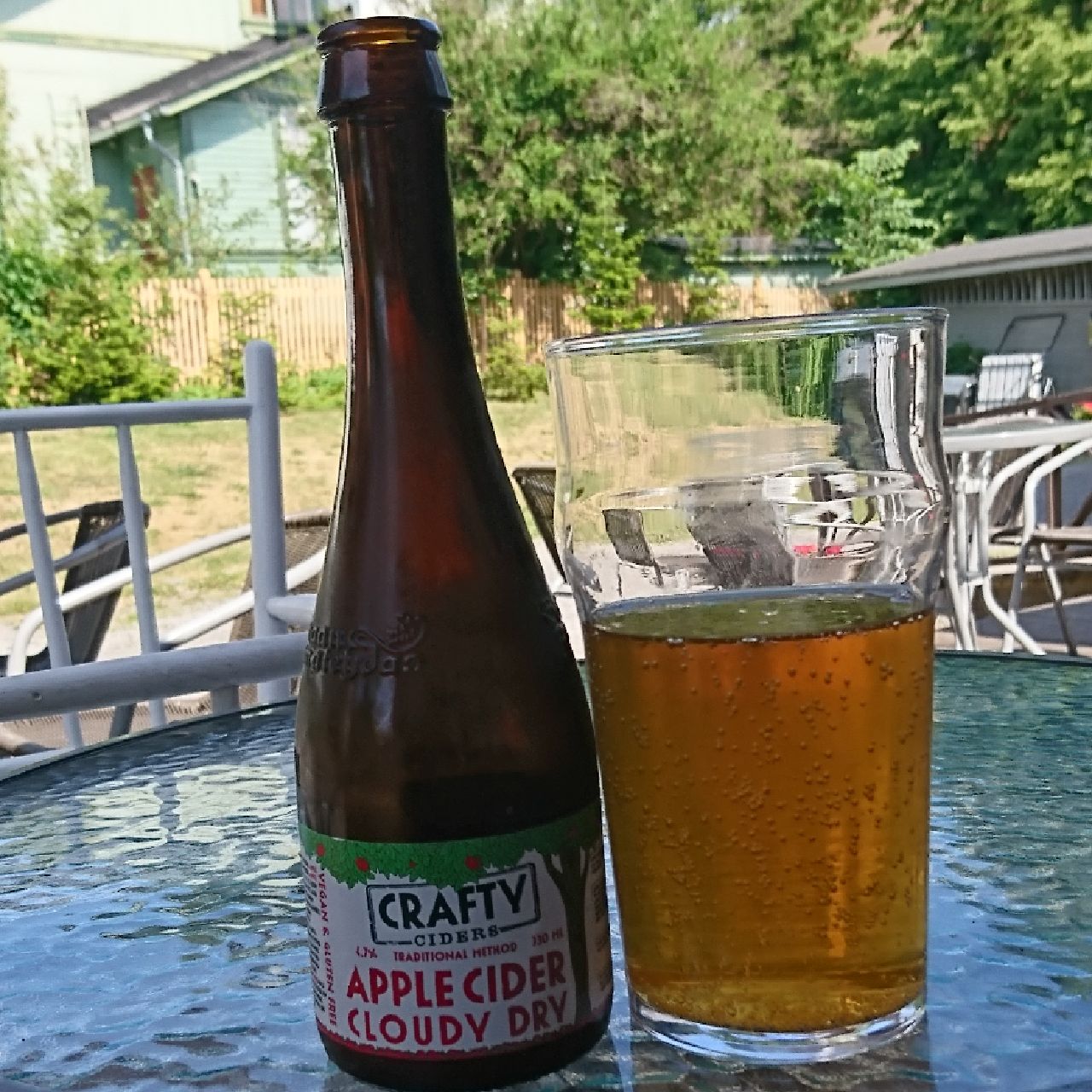 Crafty Ciders Apple Cider Cloudy Dry, Finland