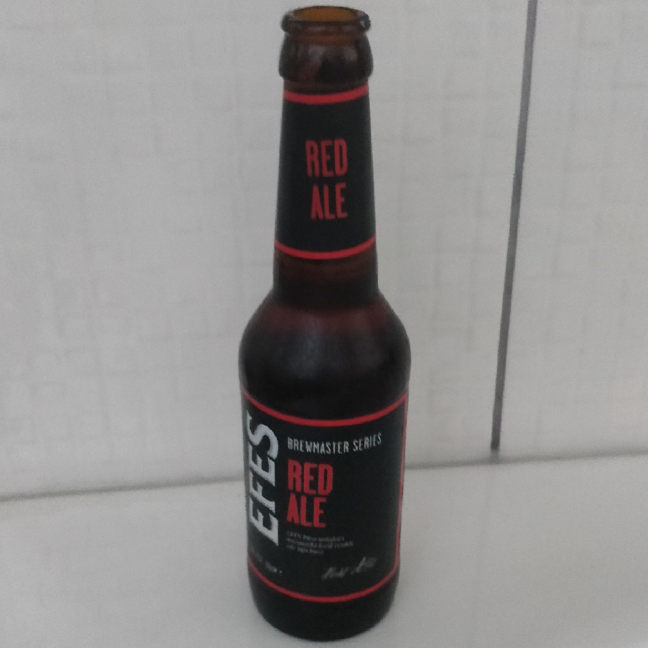 Efes Brewmaster Series Red Ale, Turkey