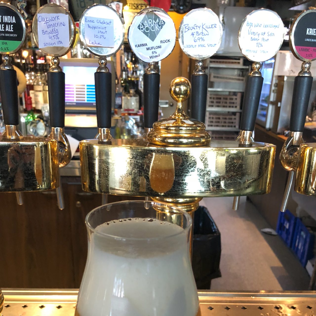 Karmarock 27, Finland