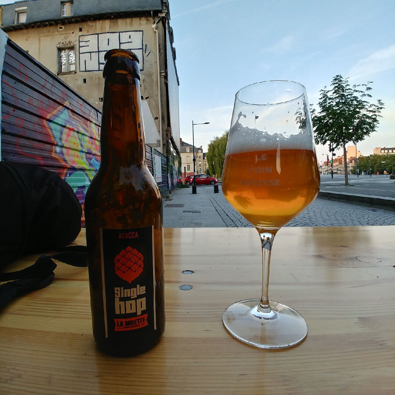 La Muette Single Hop Azacca, France