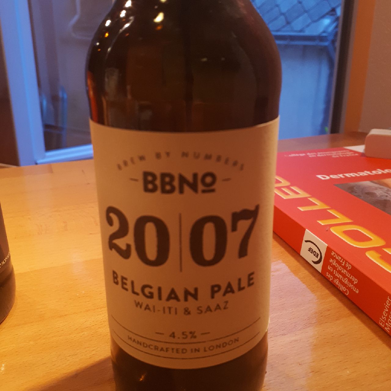 02|07 Golden Ale - Amarillo & Pacific Jade, England