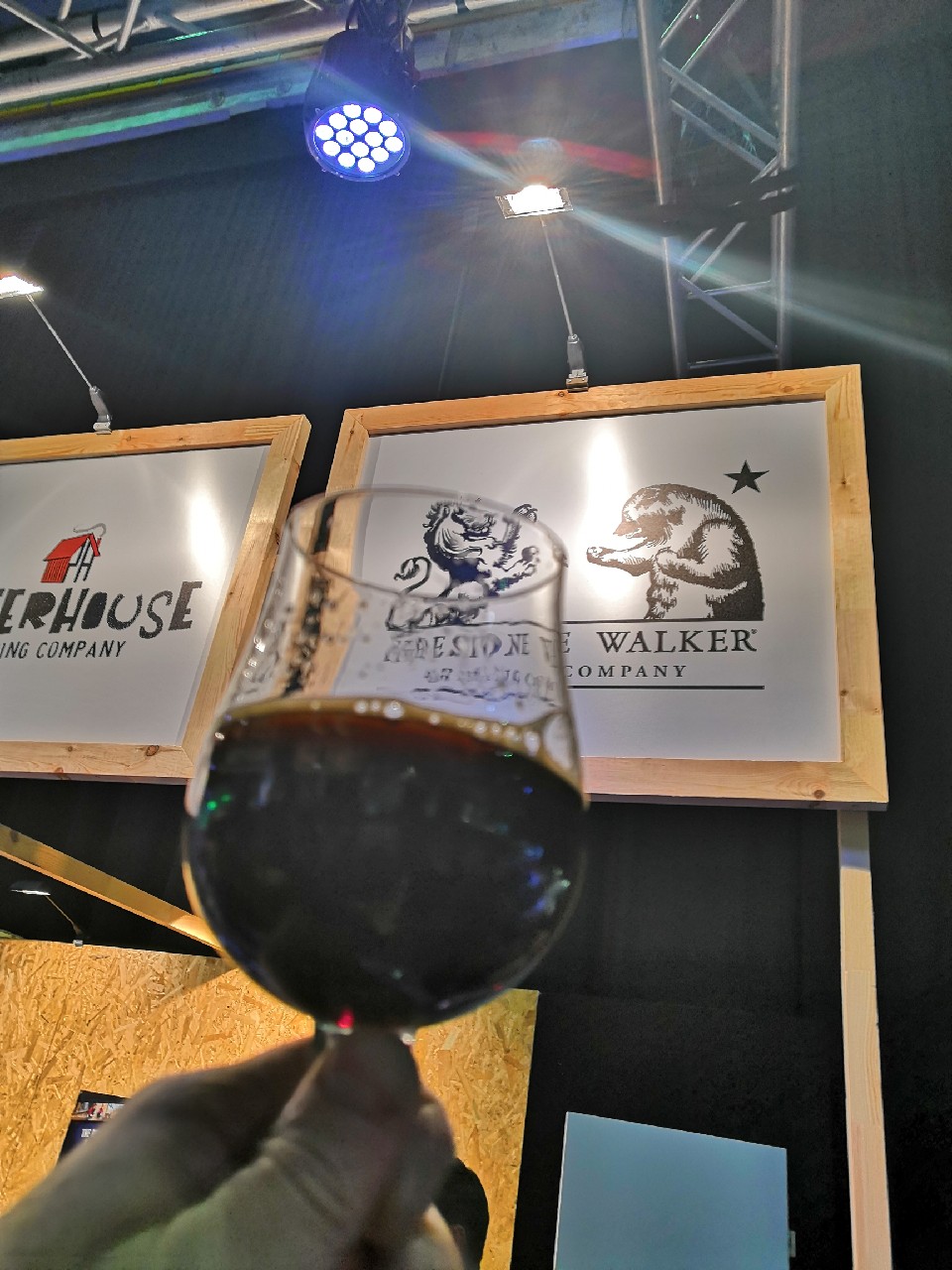 Parabola (2016), United States