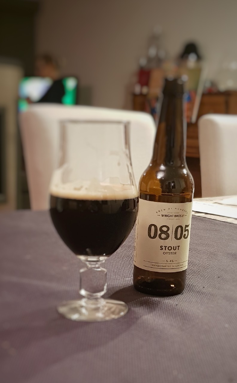 08|05 Stout - Oyster, England