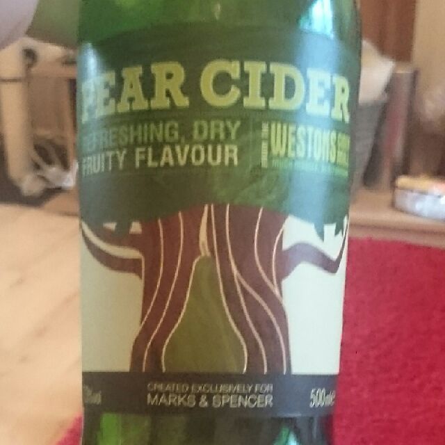 Marks & Spencers Pear Cider Vintage 2014, England